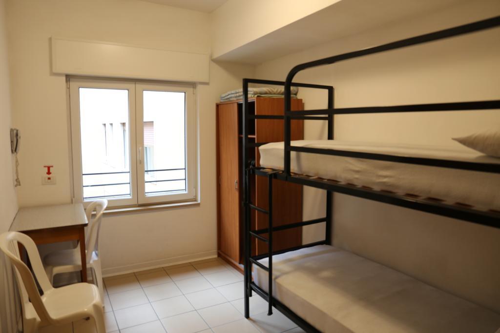 Ostello Della Gioventu Benacus Riva del Garda Ngoại thất bức ảnh