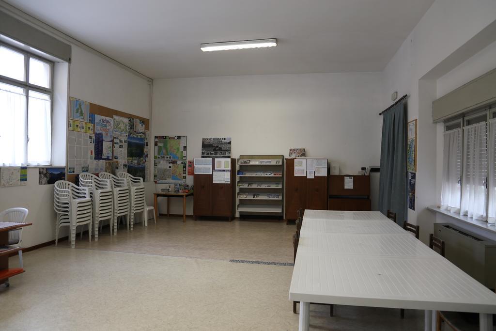 Ostello Della Gioventu Benacus Riva del Garda Ngoại thất bức ảnh