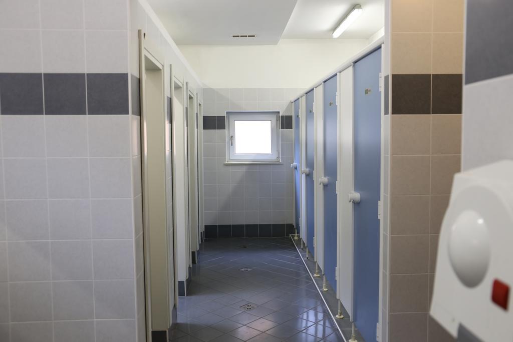 Ostello Della Gioventu Benacus Riva del Garda Ngoại thất bức ảnh