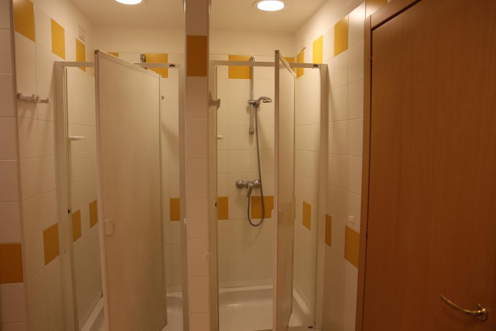 Ostello Della Gioventu Benacus Riva del Garda Ngoại thất bức ảnh