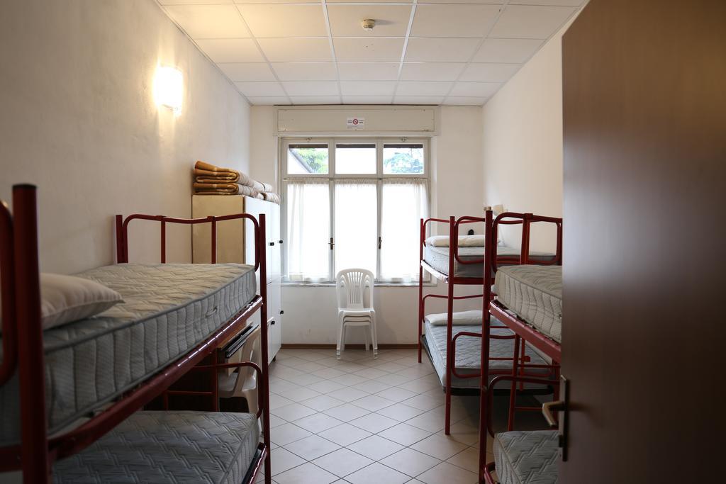 Ostello Della Gioventu Benacus Riva del Garda Ngoại thất bức ảnh